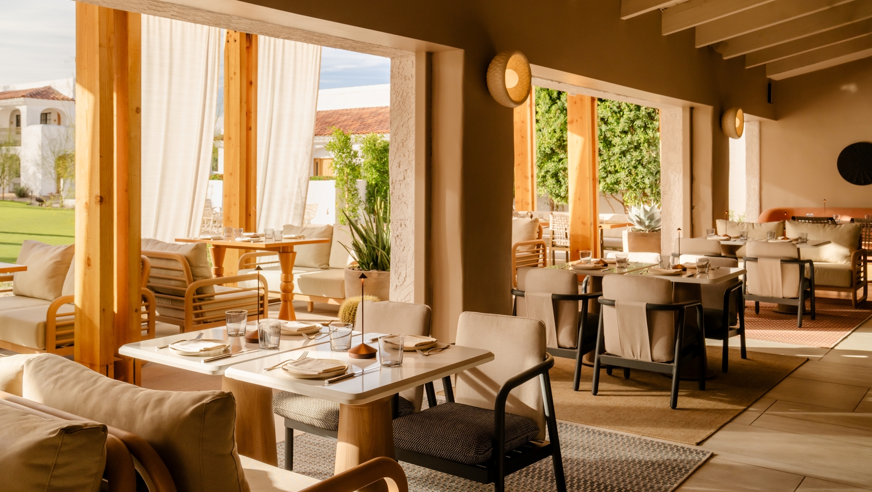dining room at Hecho Libre