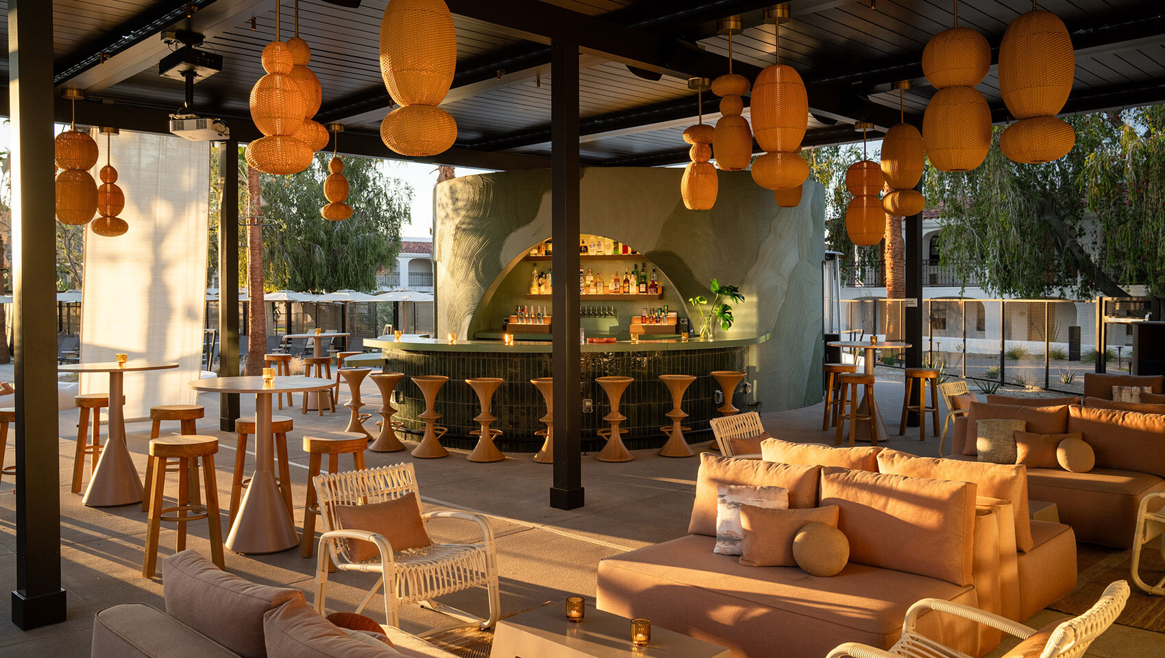 CIMA Pool Bar