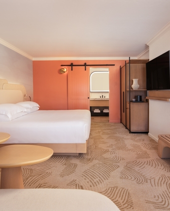 Miralina Guestroom with King Bed