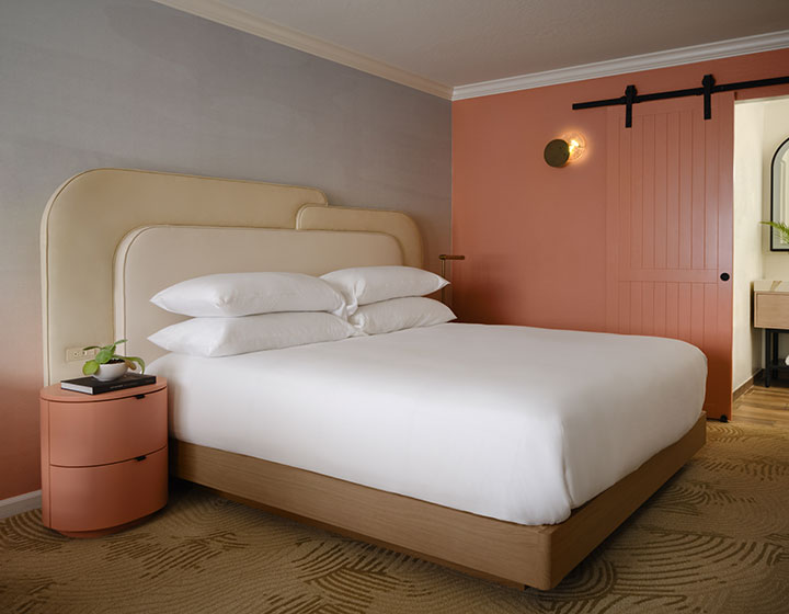 Miralina king guestroom